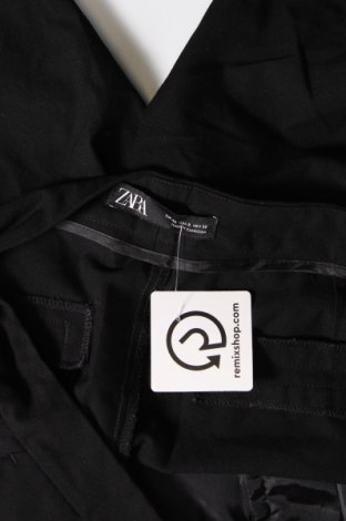 Pantaloni scurți de femei Zara, Mărime L, Culoare Negru, Preț 51,02 Lei