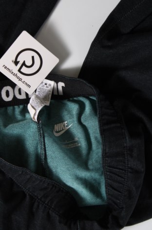 Дамски клин Nike, Размер S, Цвят Зелен, Цена 34,00 лв.