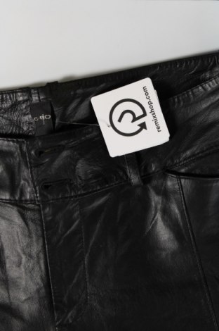 Γυναικείο παντελόνι δερμάτινο, Μέγεθος XL, Χρώμα Μαύρο, Τιμή 36,40 €
