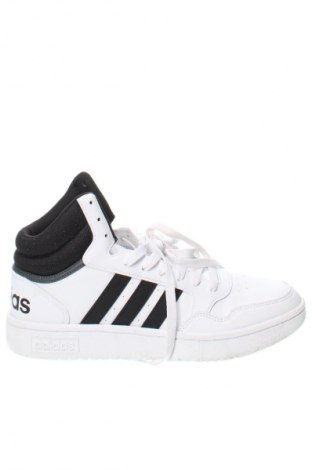 Дамски обувки Adidas, Размер 40, Цвят Бял, Цена 53,40 лв.