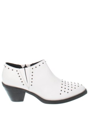 Дамски обувки Geox, Размер 41, Цвят Бял, Цена 62,30 лв.
