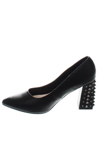 Дамски обувки Menbur, Размер 39, Цвят Черен, Цена 54,00 лв.