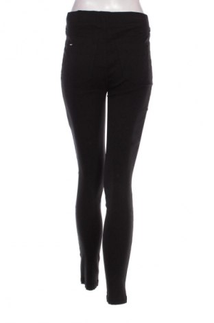 Γυναικείο παντελόνι B.Young, Μέγεθος M, Χρώμα Μαύρο, Τιμή 17,86 €