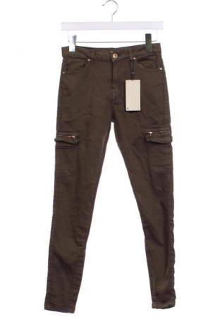 Dámské kalhoty  Bershka, Velikost M, Barva Zelená, Cena  733,00 Kč