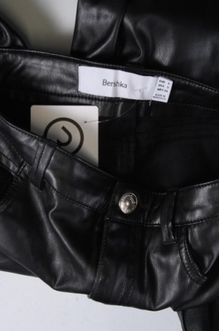 Damenhose Bershka, Größe S, Farbe Schwarz, Preis € 9,08