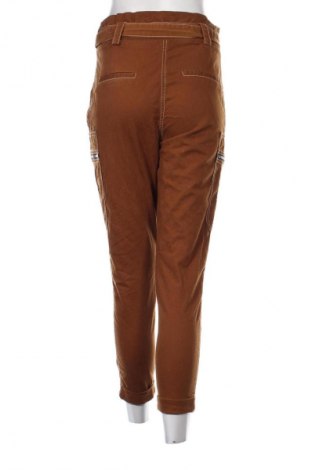 Pantaloni de femei Bershka, Mărime XS, Culoare Maro, Preț 42,93 Lei