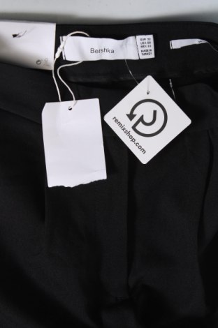 Dámské kalhoty  Bershka, Velikost XXS, Barva Černá, Cena  733,00 Kč