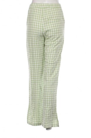Pantaloni de femei Bershka, Mărime M, Culoare Verde, Preț 47,70 Lei