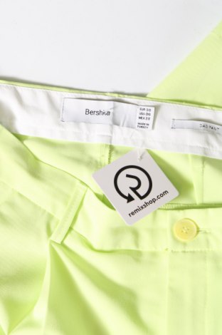 Damenhose Bershka, Größe M, Farbe Grün, Preis € 15,00