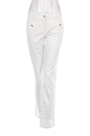 Γυναικείο παντελόνι Brax, Μέγεθος S, Χρώμα Λευκό, Τιμή 23,13 €