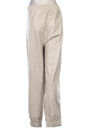 Дамски панталон C&A, Размер 4XL, Цвят Екрю, Цена 14,50 лв.