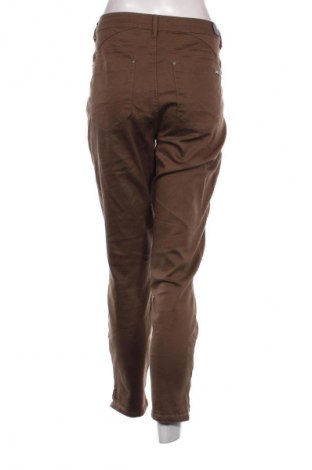 Pantaloni de femei C.Ro, Mărime L, Culoare Maro, Preț 134,87 Lei
