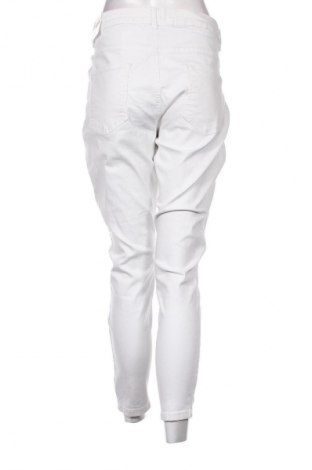 Pantaloni de femei DF, Mărime XL, Culoare Alb, Preț 152,96 Lei