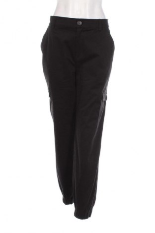 Pantaloni de femei Dan Fox X About You, Mărime L, Culoare Negru, Preț 305,92 Lei