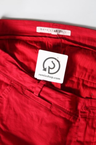 Дамски панталон Days Like This, Размер M, Цвят Червен, Цена 14,50 лв.