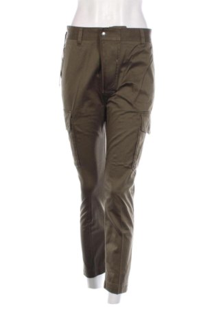 Дамски панталон Diesel, Размер M, Цвят Зелен, Цена 404,00 лв.