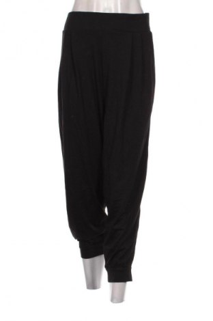 Дамски панталон Esmara, Размер 3XL, Цвят Черен, Цена 15,95 лв.