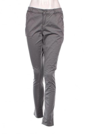 Дамски панталон Esprit, Размер M, Цвят Сив, Цена 20,50 лв.