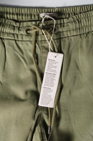 Damskie spodnie Esprit, Rozmiar XS, Kolor Zielony, Cena 111,55 zł