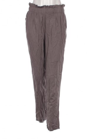 Дамски панталон Essentials, Размер XL, Цвят Сив, Цена 29,00 лв.