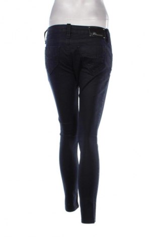 Pantaloni de femei Fornarina, Mărime M, Culoare Albastru, Preț 121,99 Lei