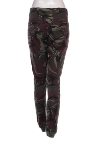 Pantaloni de femei G-Star Raw, Mărime S, Culoare Multicolor, Preț 264,81 Lei