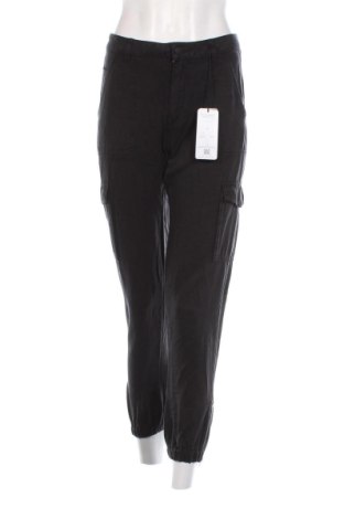 Dámské kalhoty  Guess, Velikost S, Barva Černá, Cena  1 371,00 Kč