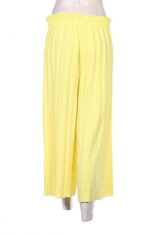 Дамски панталон Haily`s, Размер XL, Цвят Жълт, Цена 16,40 лв.