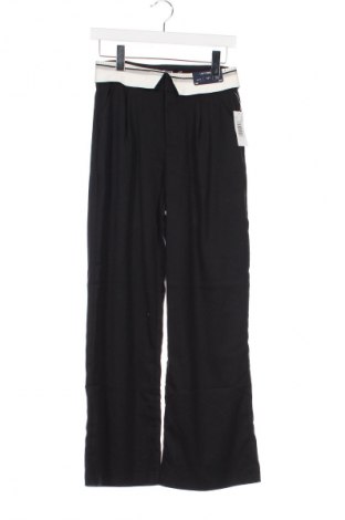 Дамски панталон Hollister, Размер XS, Цвят Черен, Цена 93,00 лв.