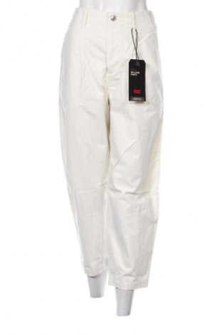 Pantaloni de femei Levi's, Mărime S, Culoare Ecru, Preț 282,24 Lei