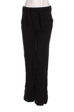 Дамски панталон Mango, Размер XS, Цвят Черен, Цена 15,30 лв.
