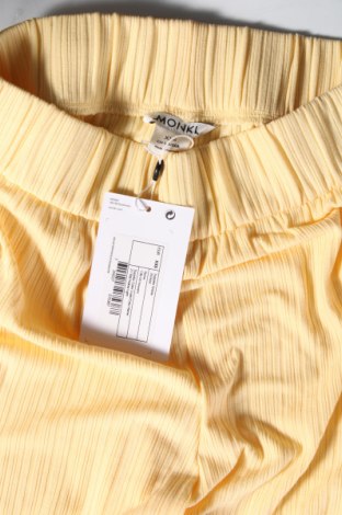 Дамски панталон Monki, Размер XXS, Цвят Жълт, Цена 25,20 лв.
