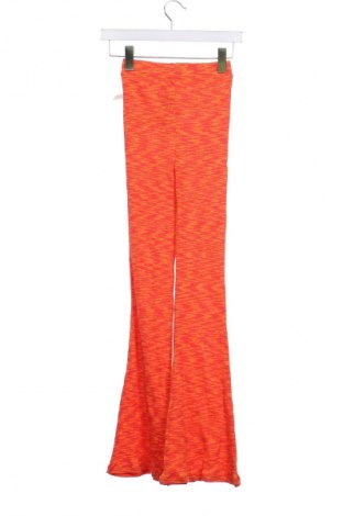Дамски панталон Nly Trend, Размер XXS, Цвят Многоцветен, Цена 23,00 лв.