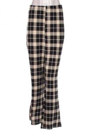 Γυναικείο παντελόνι No Boundaries, Μέγεθος XL, Χρώμα Πολύχρωμο, Τιμή 17,94 €
