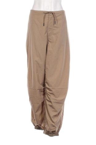 Дамски панталон ONLY, Размер XL, Цвят Кафяв, Цена 23,46 лв.