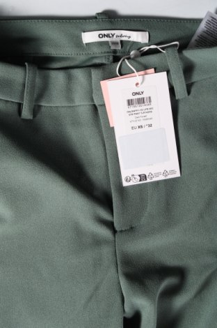 Damskie spodnie ONLY, Rozmiar XS, Kolor Zielony, Cena 74,37 zł