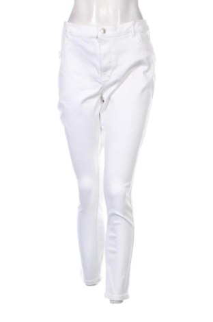 Дамски панталон ONLY, Размер XXL, Цвят Бял, Цена 34,10 лв.