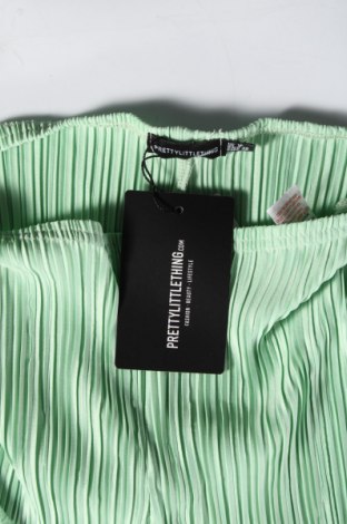 Дамски панталон Pretty Little Thing, Размер M, Цвят Зелен, Цена 23,92 лв.