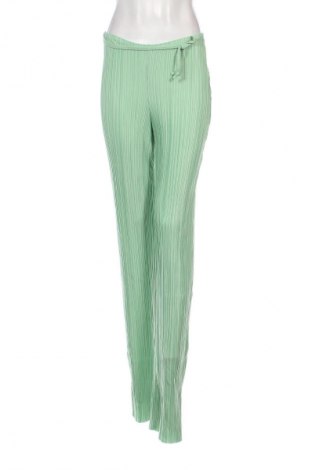Damenhose Pretty Little Thing, Größe M, Farbe Grün, Preis € 11,99