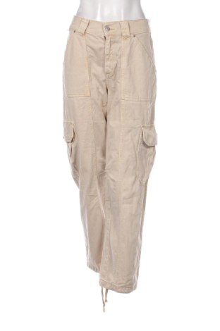 Дамски панталон Pull&Bear, Размер S, Цвят Бежов, Цена 14,50 лв.