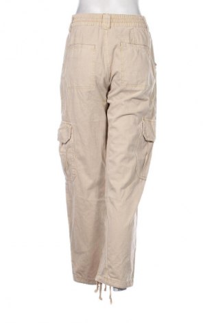 Дамски панталон Pull&Bear, Размер S, Цвят Бежов, Цена 13,05 лв.