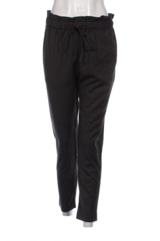 Pantaloni de femei Pull&Bear, Mărime M, Culoare Gri, Preț 44,89 Lei