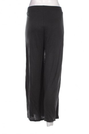 Γυναικείο παντελόνι Pull&Bear, Μέγεθος M, Χρώμα Γκρί, Τιμή 8,97 €