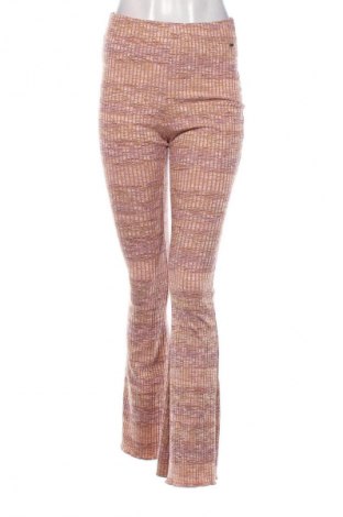 Дамски панталон Pull&Bear, Размер S, Цвят Многоцветен, Цена 17,41 лв.