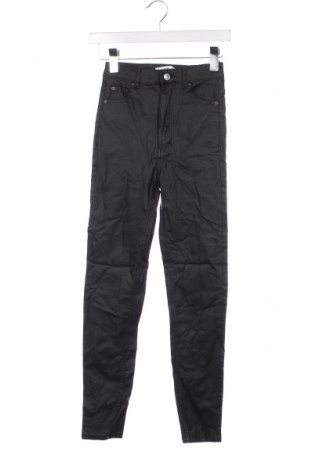 Γυναικείο παντελόνι Pull&Bear, Μέγεθος XXS, Χρώμα Μαύρο, Τιμή 17,94 €