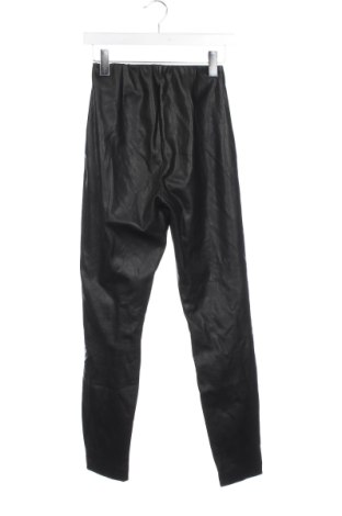 Pantaloni de femei Q/S by S.Oliver, Mărime XS, Culoare Negru, Preț 68,99 Lei