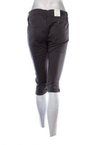 Γυναικείο παντελόνι Q/S by S.Oliver, Μέγεθος M, Χρώμα Γκρί, Τιμή 35,04 €