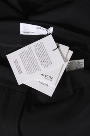Дамски панталон Selected Femme, Размер M, Цвят Черен, Цена 68,20 лв.