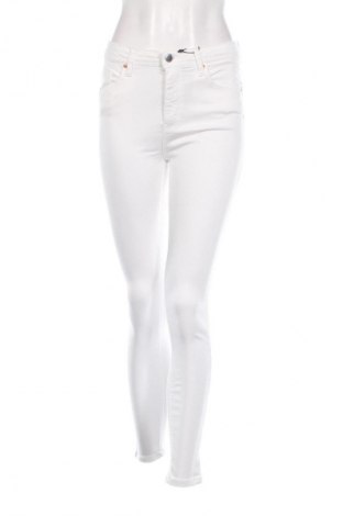 Дамски панталон Tally Weijl, Размер M, Цвят Бял, Цена 23,00 лв.