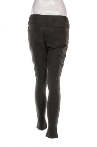Дамски панталон Tchibo, Размер M, Цвят Зелен, Цена 14,50 лв.